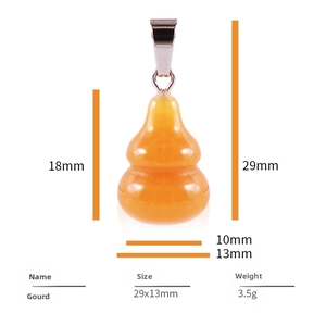 Detail view of yellow jade gourd pendant with dimensions 29x13mm and 3.5g weight info