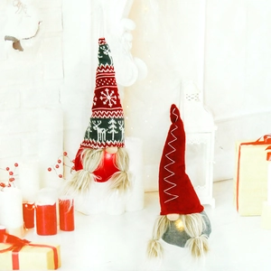 Gnomes de Noël lumineux à LED avec tresses et chapeaux tricotés pour décor de sapin