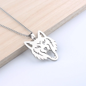 Men's hip hop silver hollow wolf head pendant necklace made of stainless steel jewelry