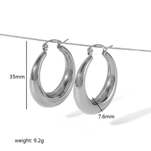 Dimensions des créoles argentées avec une hauteur de 35mm et un poids de 9,2g