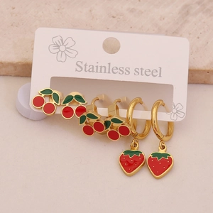 Set di tre paia di orecchini in acciaio inossidabile con ciliegie e fragole rosse
