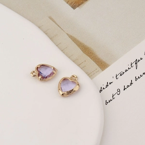 Macro de pendentifs cœur en cristal violet plaqués or pour bijoux faits main