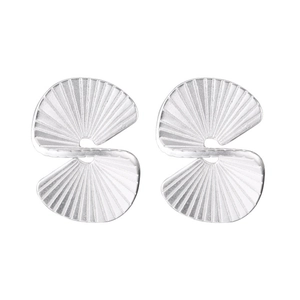 Minimalist S925 sterling silver fan-shaped stud earrings with vintage pleated texture