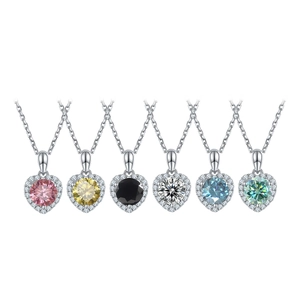 Collane cuore in argento s925 con pendenti in moissanite colorata in sei diverse tonalità