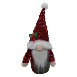 Gnome de Noël avec bonnet à paillettes rouges et tenue à carreaux sur fond blanc
