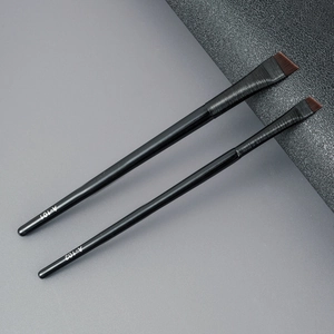 Set of A101 and A102 professional angled eyeliner and eyebrow brushes with black handles