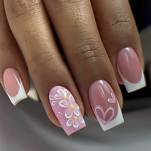 French White Heart Flower Press On Nails Pink Square Glossy False Nails For Women Daily DIY Manicure