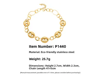 Détail du collier à maillons grain de café en acier doré 18k avec ses dimensions