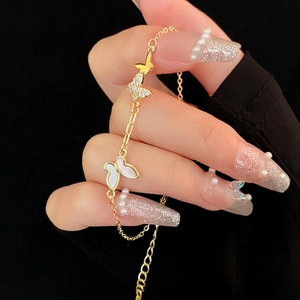 Elegant Butterfly Bracelet Gold Plated Copper With Zircon And White Mother Of Artificial Pearl Adjustable Chain Jewelry For Women