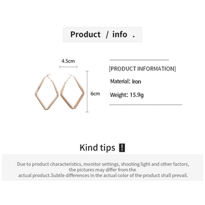 Detailed size chart for geometric rhombus earrings showing 4.5cm width and 6cm height