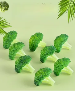 Realistic PVC broccoli model pendants with detailed green texture for home decoration