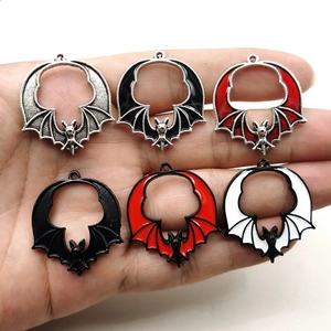 Pendentifs chauve-souris en émail coloré pour la fabrication de bijoux DIY à la main