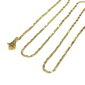 Exquisite 18k gold plated textured tile chain necklace with a secure lobster clasp