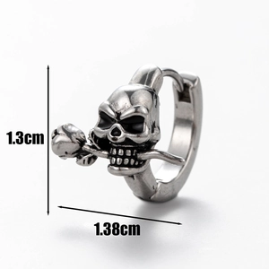 Herren Creolen aus Edelstahl mit Totenkopf und Rose, Größe 1,3 cm, silberfarben