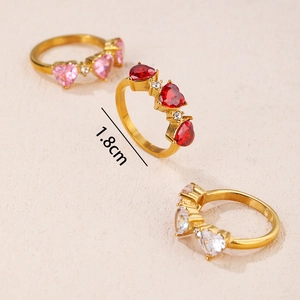 Three-piece heart-shaped gemstone ring set in gold finish with 1.8cm diameter