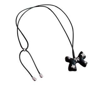 Retro zircon wooden star bow necklace with black rope and silver star pendant for women