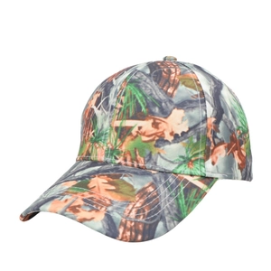 Outdoor camouflage baseball cap with bionic forest pattern and curved visor for sun protection