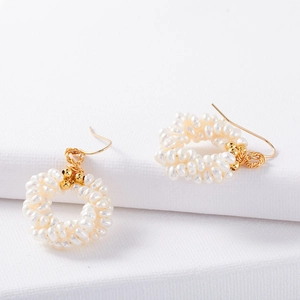 Elegant woven freshwater pearl hoop earrings with gold metal hooks for women