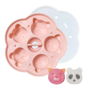 Stampo in silicone rosa con forme di gatto e panda per pappe e dolci fatti in casa