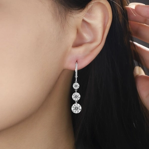 Elegant 925 silver long drop earrings with three vertical sparkling moissanite stones