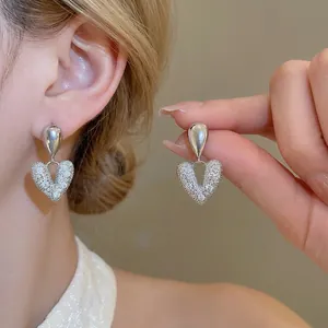 Boucles D'oreilles Pendantes Cœur Zircon Avec Tige En Argent Sterling 925 Cuivre Pour Femmes Élégant