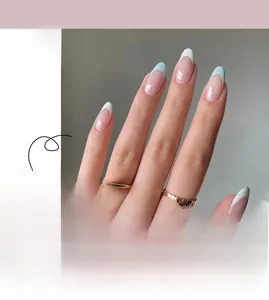 Detail von JP1767 French Press-on Nails mit mintgrünen und weißen Spitzen in Ovalform