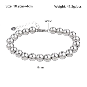 Detail of stainless steel bead chain with dimensions 18.2cm and Lobster clasp closure