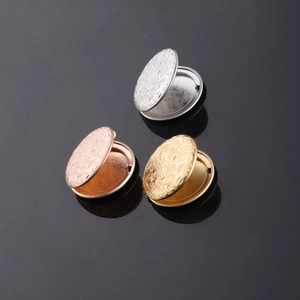 Round Oval Locket Pendant 316L Stainless Steel Embossed Flower Pattern Vintage Mirror Polished Jewelry Making Accessory
