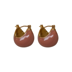 Gold-plated geometric C-shaped hoop earrings with polished dusty pink enamel coating