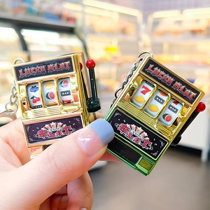 Gold plating mini lucky slot machine keychain with pull lever and casino fruit wheel