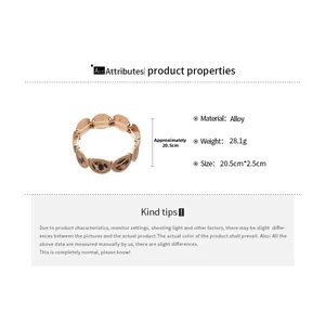 Detail view of leopard print alloy elastic bracelet with dimensions 20.5cm and weight 28.1g