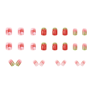 Kit d'ongles courts à presser avec motifs de fraises, nuages et fleurs en rouge et rose