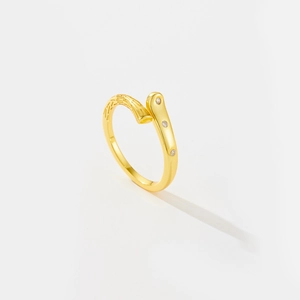 Bague réglable en argent S925 doré avec un design irrégulier et trois zircons brillants