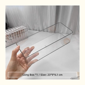 Vista detallada de caja acrílica transparente para pulseras con tamaño 23x9x6,1 cm