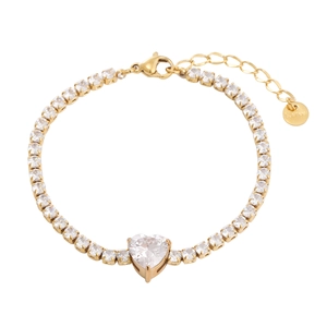 Macro shot of 18K gold heart zircon bracelet with lobster clasp and extension chain