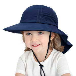 Dunkelblaue Kindersonnenmütze mit Nackenschutz und atmungsaktivem Mesh für den UV-Schutz