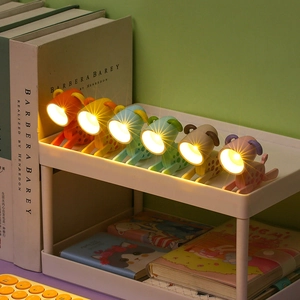 Set di sei mini luci notturne a LED a forma di animale in vari colori per scrivania accogliente
