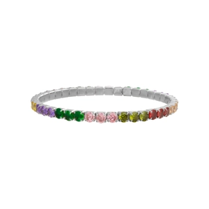 Bracelet tennis arc-en-ciel en acier inoxydable argenté sur fond blanc épuré
