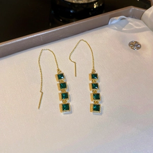 Orecchini pendenti vintage in oro con pietre preziose quadrate verde smeraldo