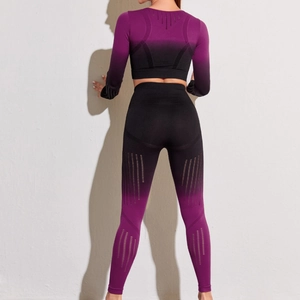 Ensemble de yoga sans couture dégradé violet avec haut à manches longues et pantalon de sport