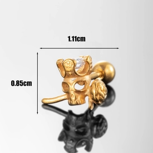 Boucle d'oreille tête de mort dorée en acier punk avec couronne rose et dimensions