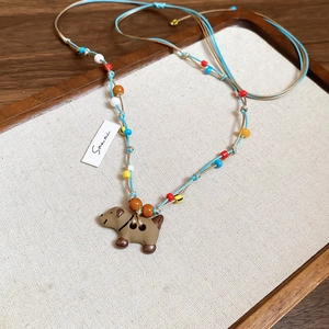Collier mignon chiot avec perles colorées et corde tissée à la main pour femmes été