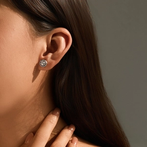 Minimalist S925 sterling silver hexagonal stud earring with a brilliant round zircon stone