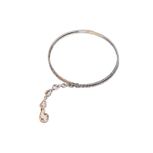 Collier ras de cou argenté double couche avec pampilles goutte en zircone et cristaux