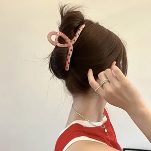 Large Hair Claw Clip Twisted Cross Design Resin Acrylic Plastic Shark Clip Strong Hold For Women Elegant Hair Accessory