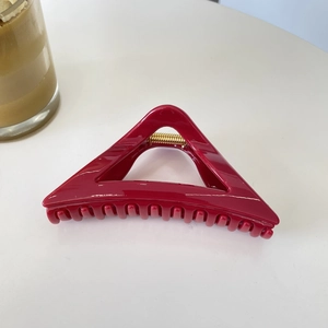 Minimalist 12cm transparent red triangular hair claw clip with golden metal spring