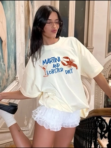 Oversized κρεμ βαμβακερό T-shirt με τύπωμα αστακού για το καλοκαίρι