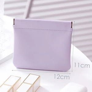 Mini-PU-Lederbeutel in Lavendel mit Klemmverschluss und Maßen von 11 cm x 12 cm
