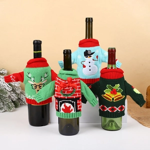 Housses de bouteille de vin tricotées de Noël avec motifs renne et bonhomme de neige