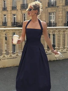 Elegante abito midi blu navy con scollo all'americana e gonna a linea ad A
